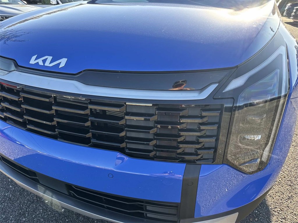 Certified 2026 Kia Sportage EX w/ EX Panorama Roof Package image 3