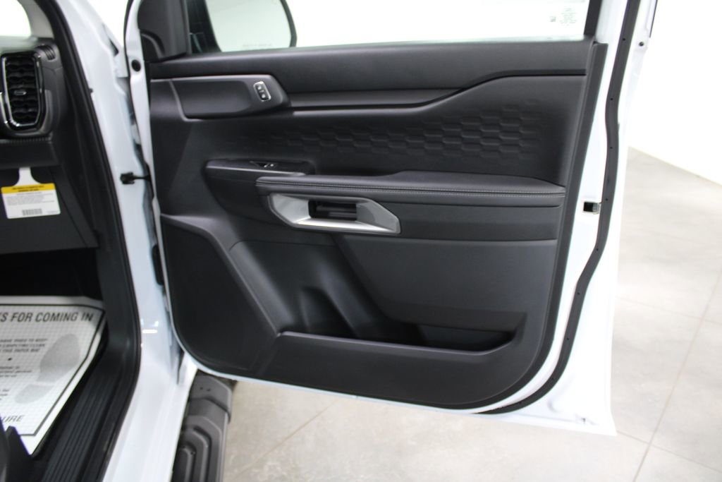 New 2025 Ford Ranger XLT w/ Equipment Group 301A High image 31