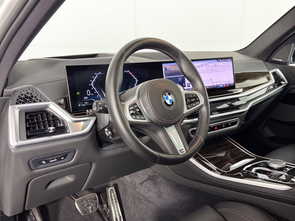 Certified 2024 BMW X5 sDrive40i w/ M Sport Package RWD image 4