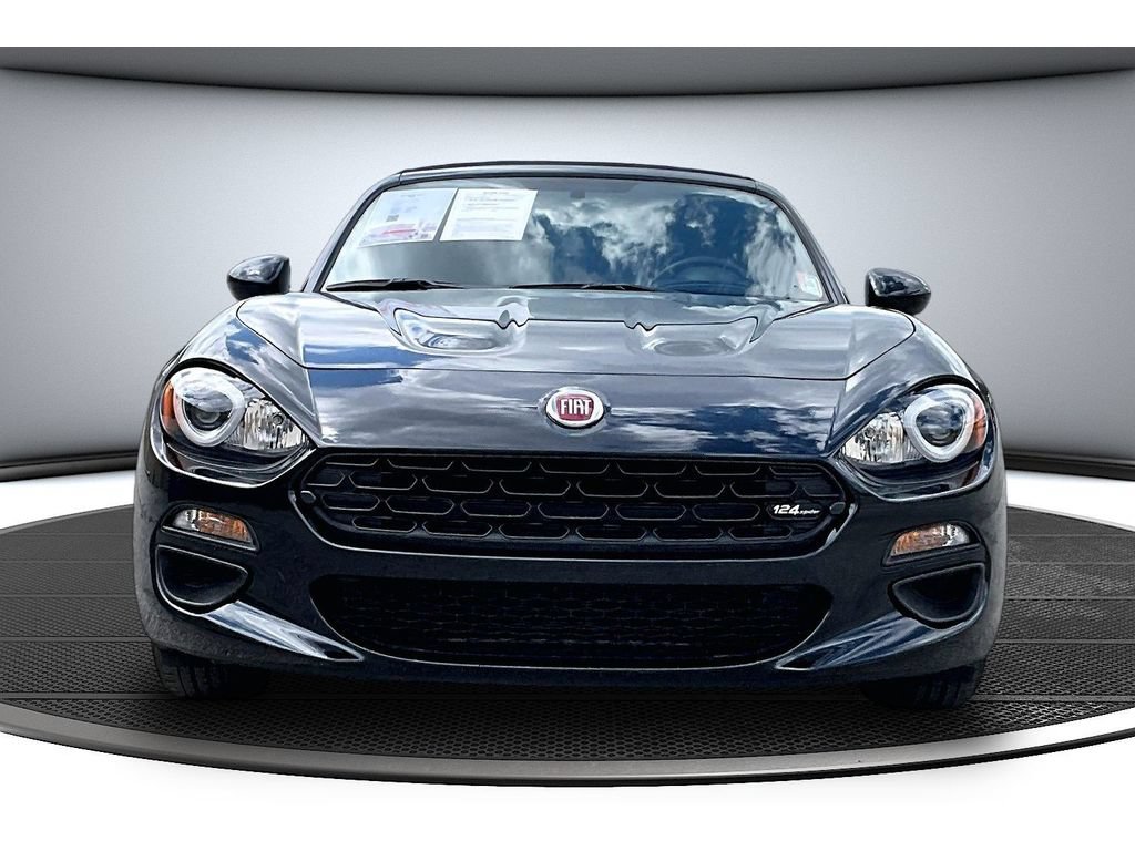 Used 2017 FIAT 124 Spider Classica RWD image 4