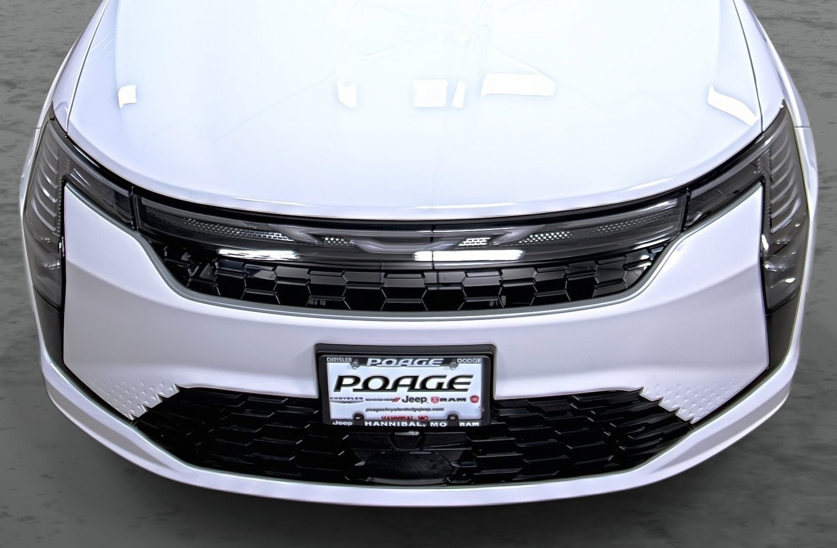 New 2027 Chrysler Pacifica Select FWD image 16
