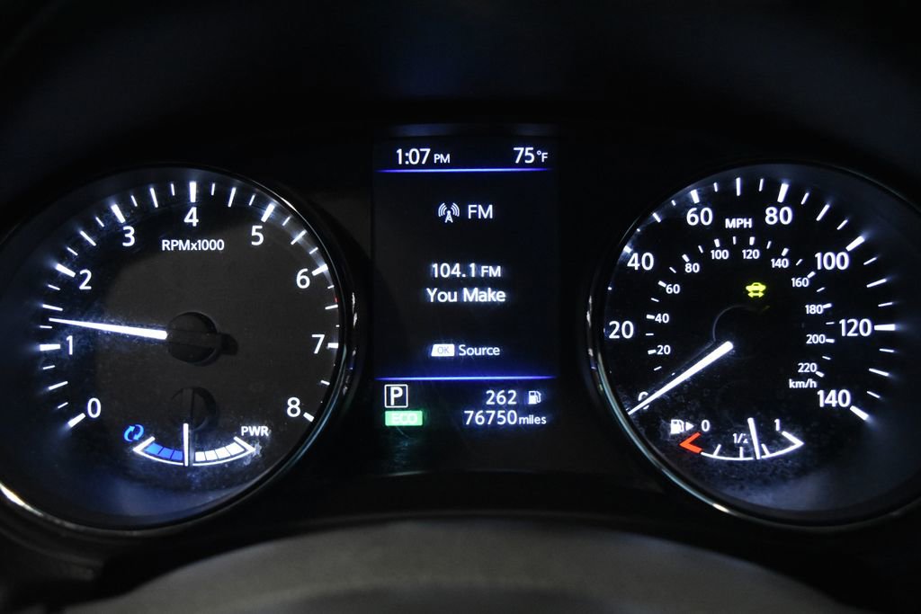 Used 2019 Nissan Rogue SV w/ Premium Package image 20