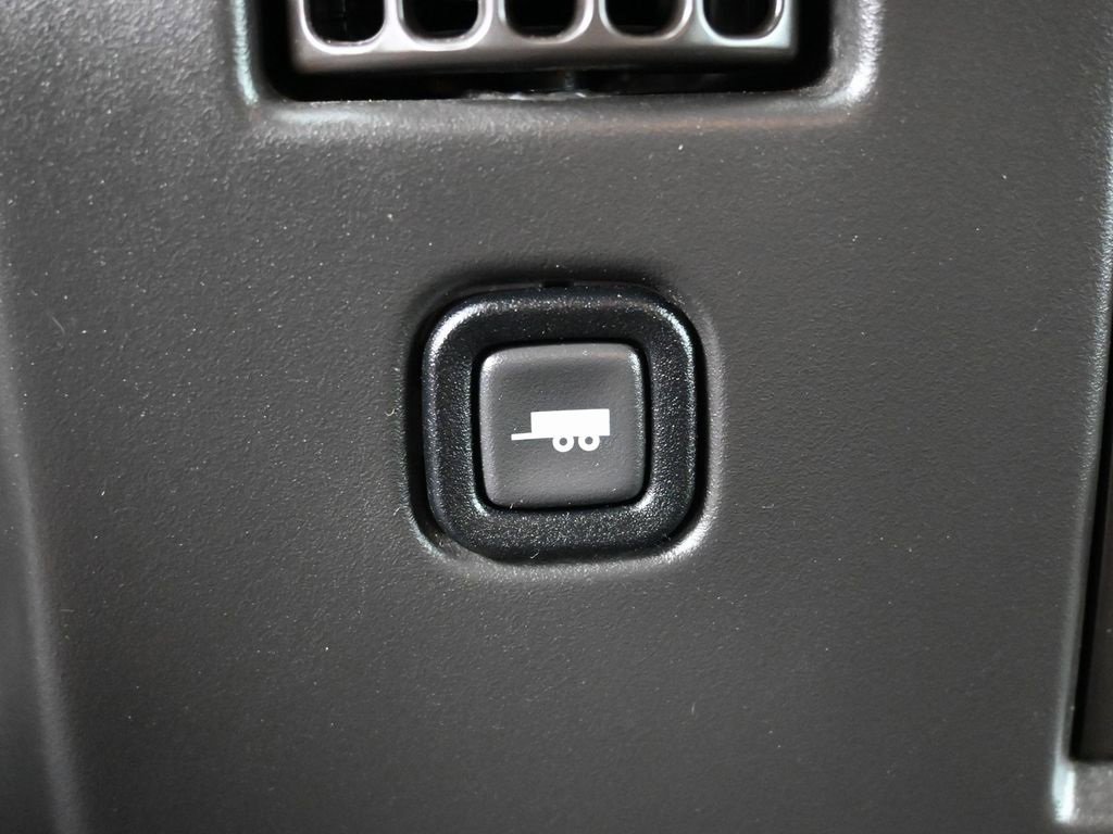 Used 2017 Chevrolet Express 3500 LT w/ LT Preferred Equipment Group image 23