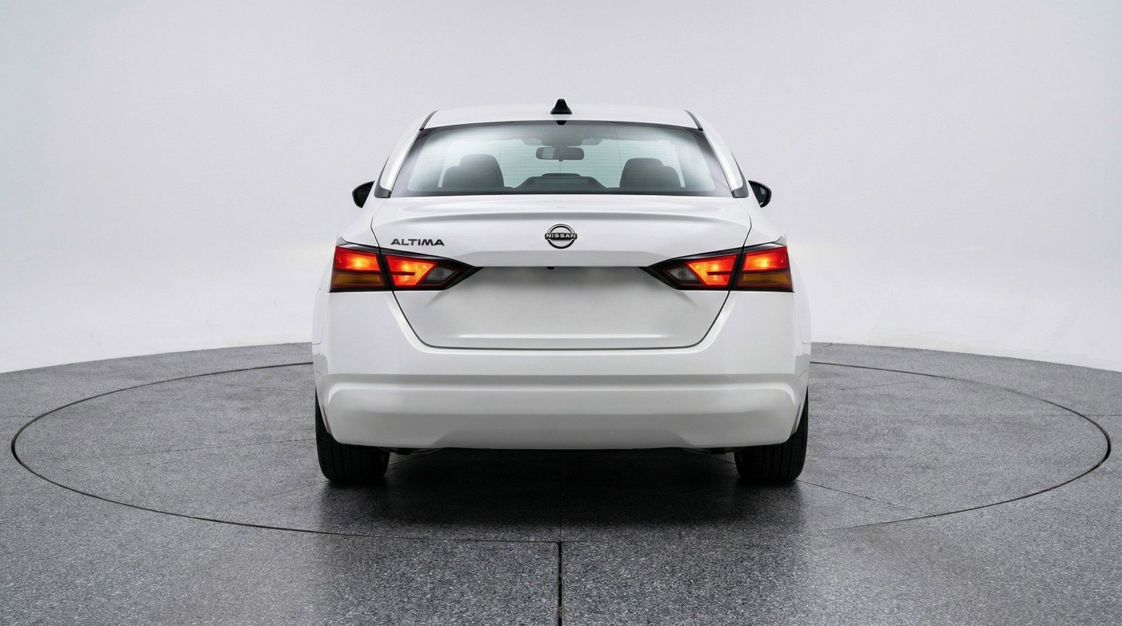 Used 2025 Nissan Altima 2.5 SV image 7
