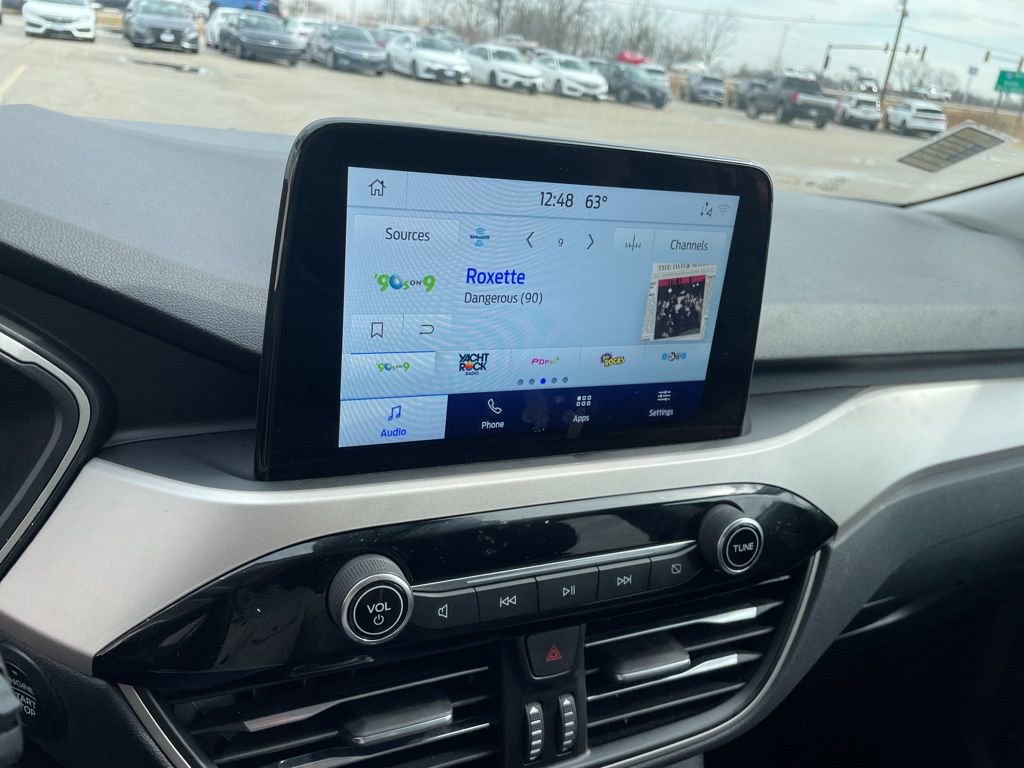 Used 2022 Ford Escape SE image 18