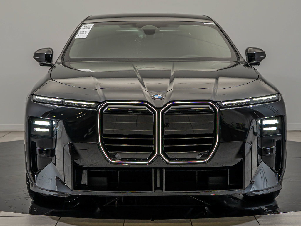 New 2027 BMW 740i xDrive AWD/4WD image 2