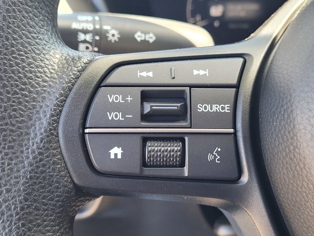 Used 2025 Honda HR-V LX image 13
