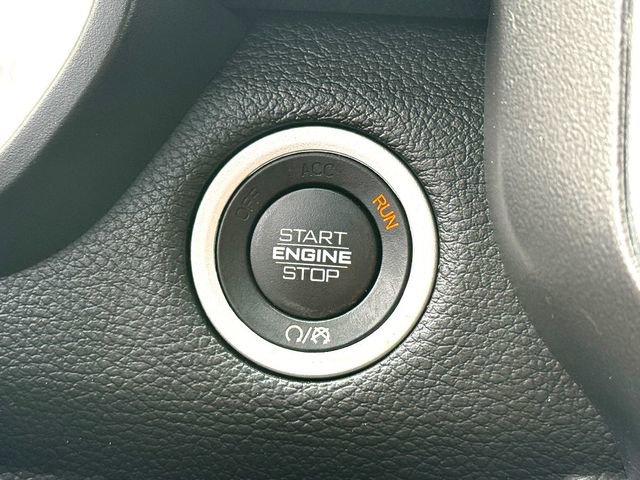 Used 2021 RAM 1500 Laramie w/ Sport Appearance Package image 17