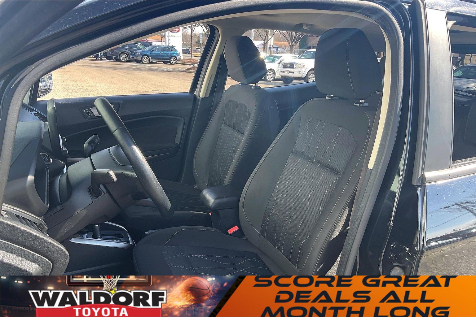 Used 2020 Ford EcoSport SE w/ SE Convenience Package image 30