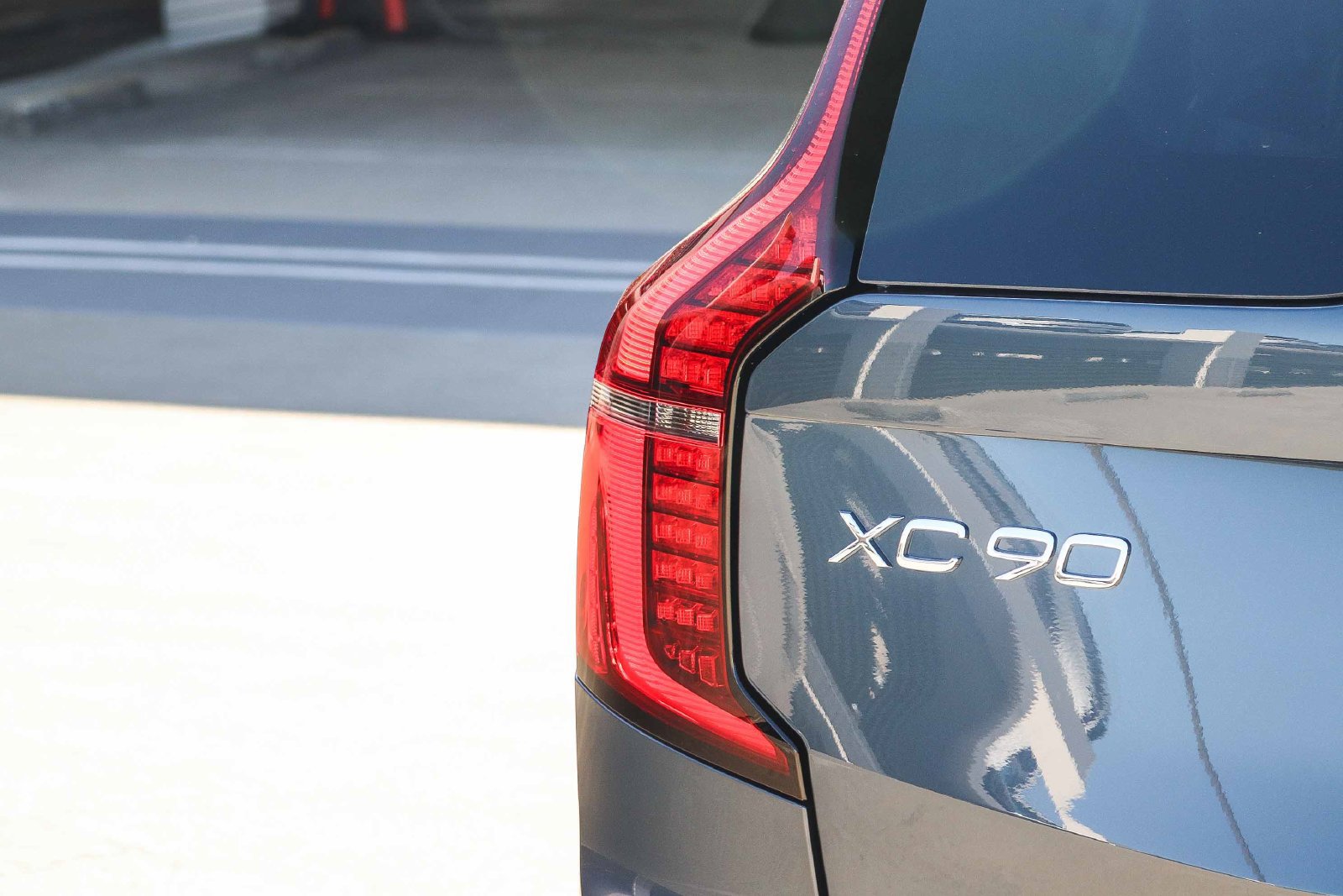 New 2027 Volvo XC90 B6 Plus AWD/4WD image 7