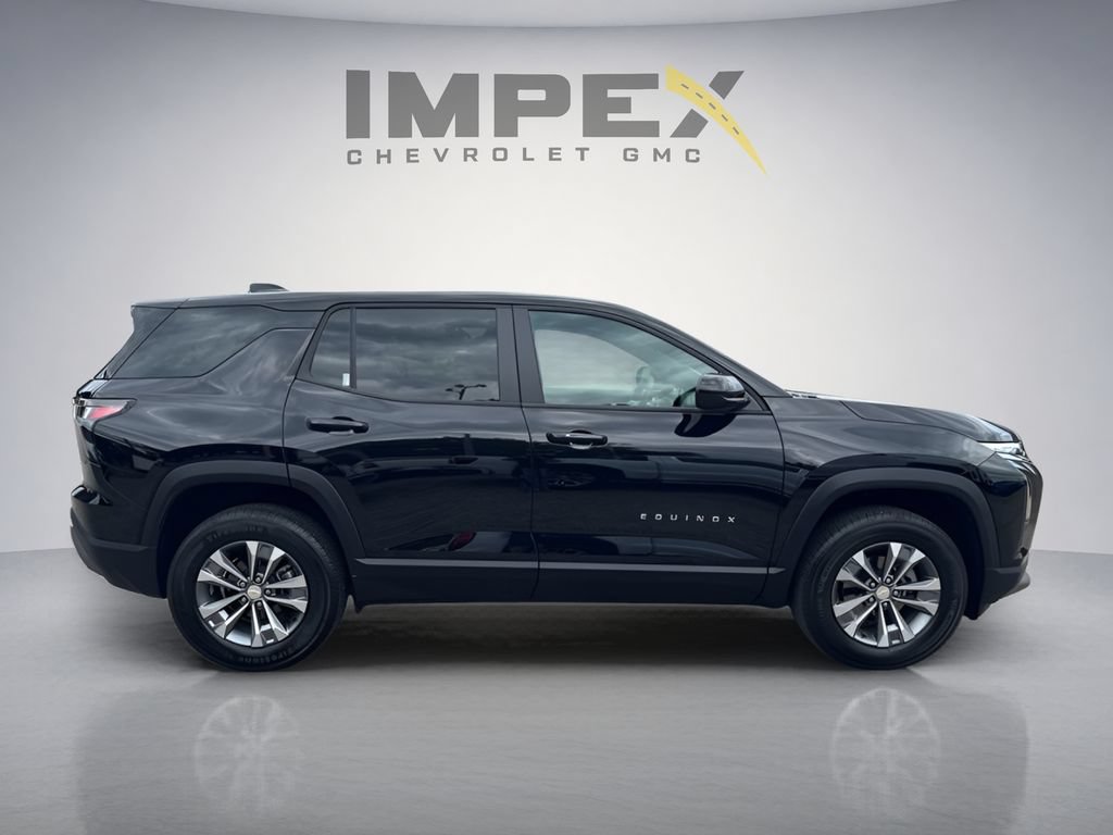 Used 2026 Chevrolet Equinox LT FWD image 6