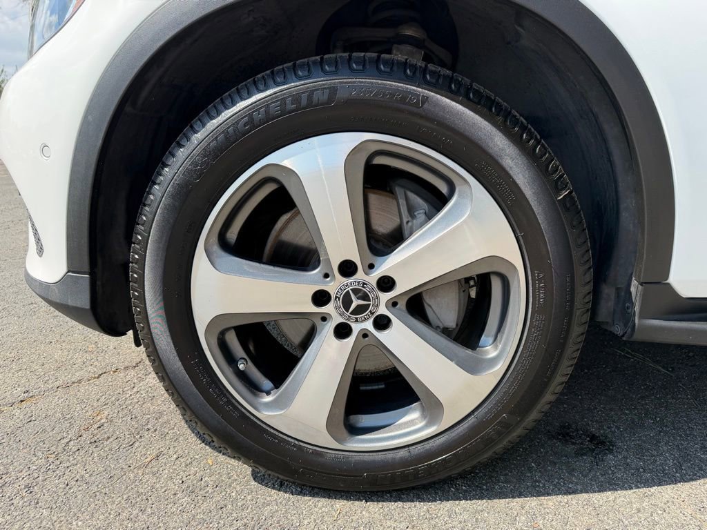 Used 2019 Mercedes-Benz GLC 300 4MATIC Coupe w/ Parking Assist Package image 9