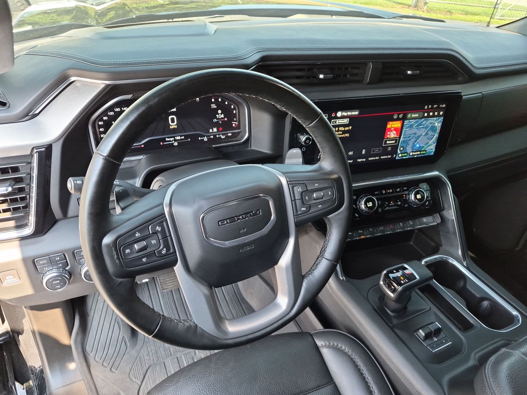 Used 2024 GMC Sierra 1500 Denali w/ Denali Reserve Package AWD/4WD image 16