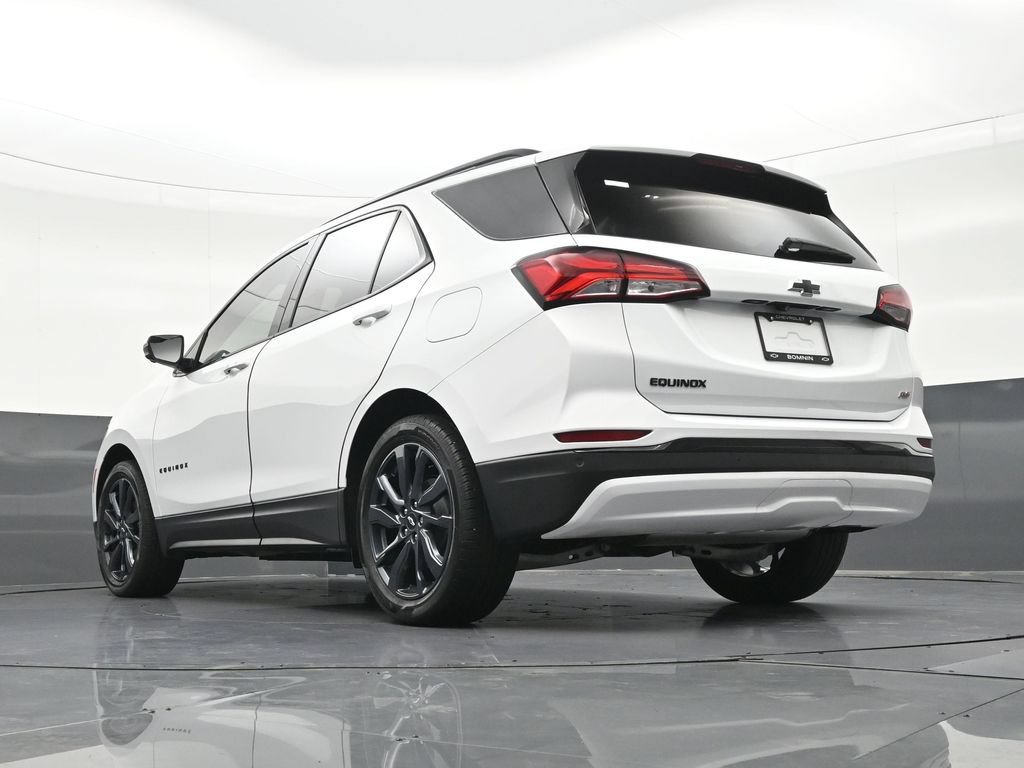 Used 2024 Chevrolet Equinox RS w/ RS Leather Package FWD image 30