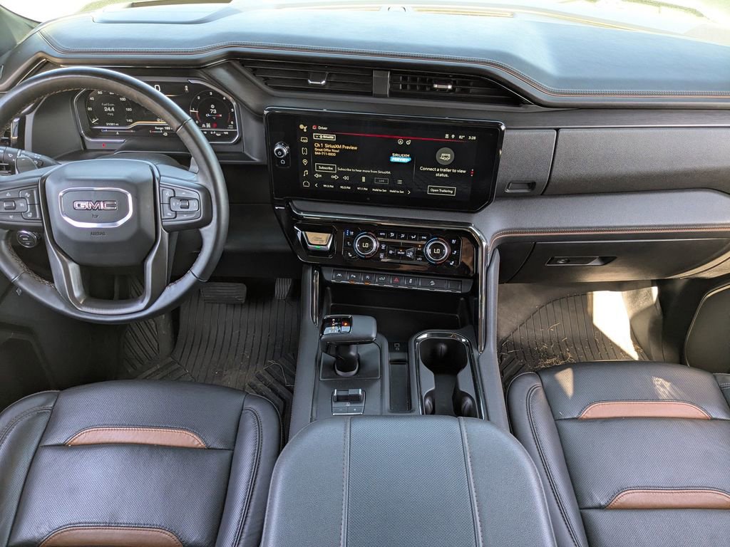 Used 2024 GMC Sierra 1500 AT4 w/ Technology Package AWD/4WD image 15
