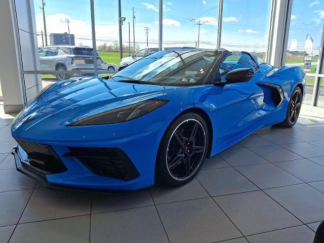 Used 2022 Chevrolet Corvette Stingray Premium Conv w/ 3LT image 3