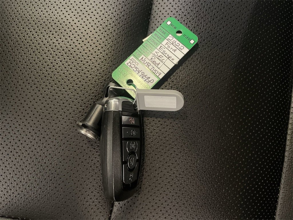 Used 2022 Ford Escape SEL image 29