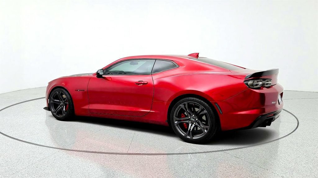 Used 2021 Chevrolet Camaro SS RWD image 7
