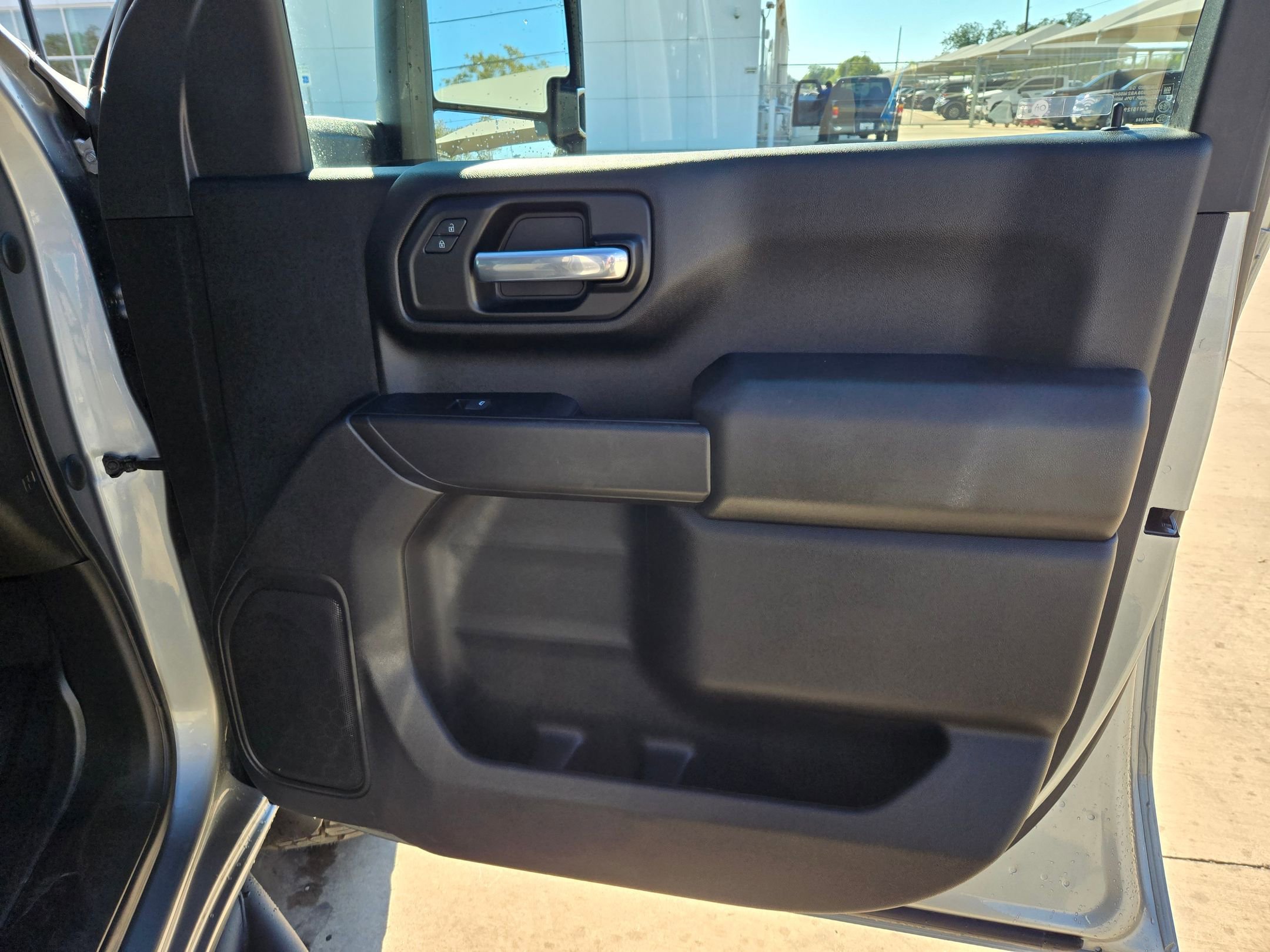 Certified 2024 Chevrolet Silverado 2500 Custom w/ Custom Value Package image 29