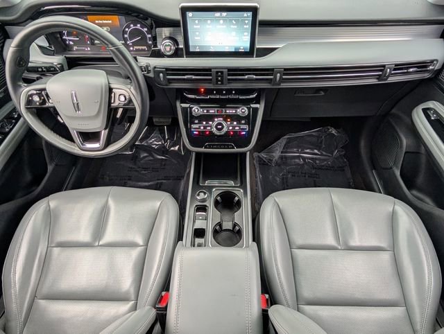 Used 2020 Lincoln Corsair FWD w/ Rear Removable Package Tray image 17