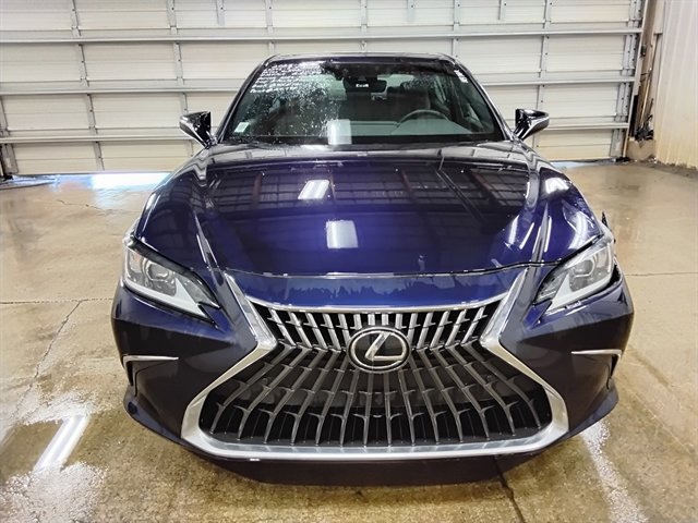 Used 2025 Lexus ES 300h w/ Premium Package FWD image 7