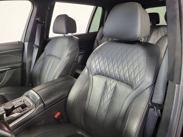 Used 2024 BMW X7 M60i AWD/4WD image 21