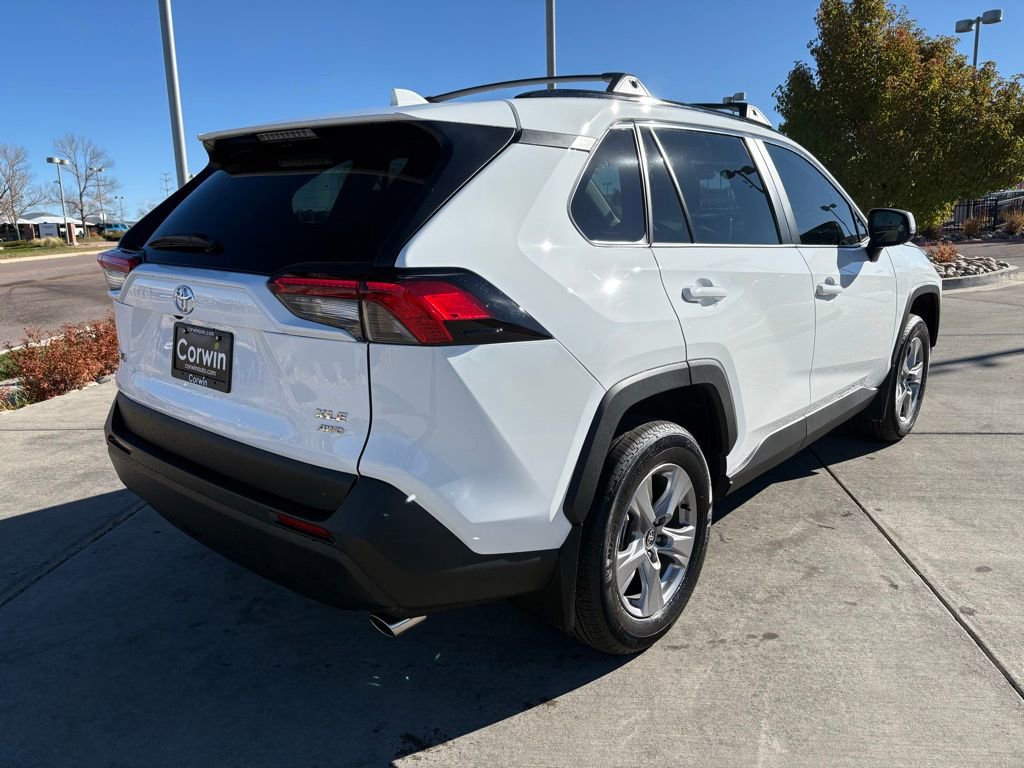 Used 2025 Toyota RAV4 XLE w/ Convenience Package image 8