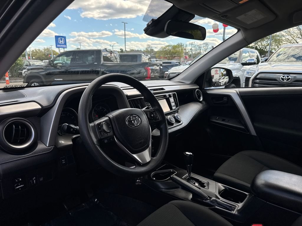 Used 2018 Toyota RAV4 LE w/ All Weather Liner Package AWD/4WD image 14