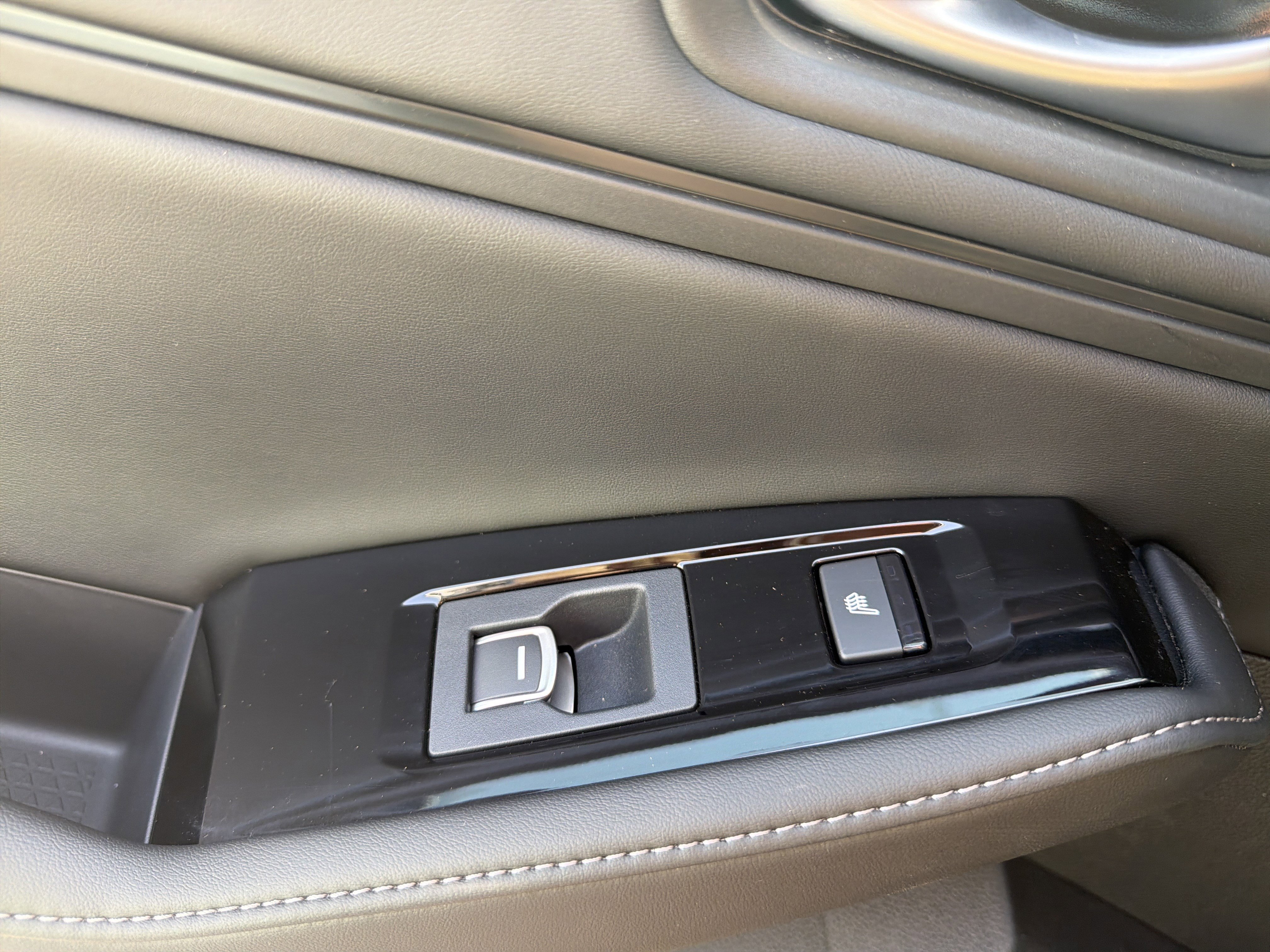 Certified 2025 Honda Accord Touring image 25