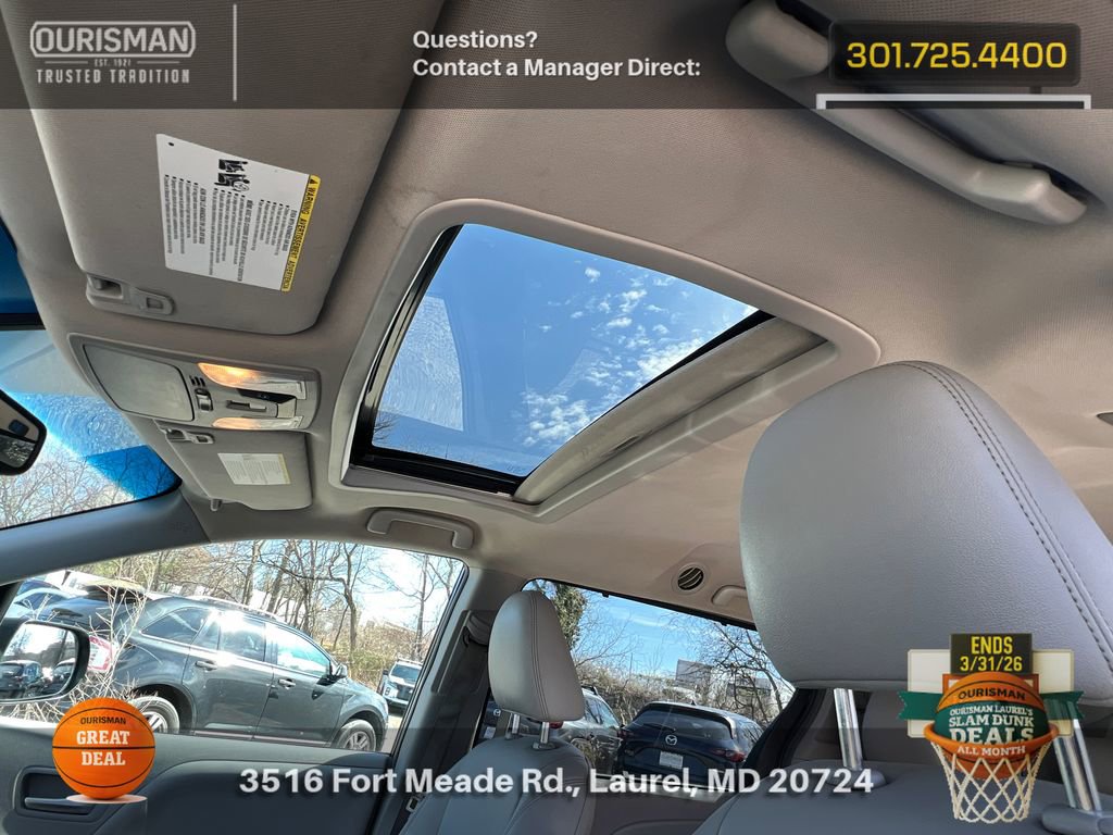 Used 2015 Toyota Sienna XLE w/ XLE Navigation Package image 17