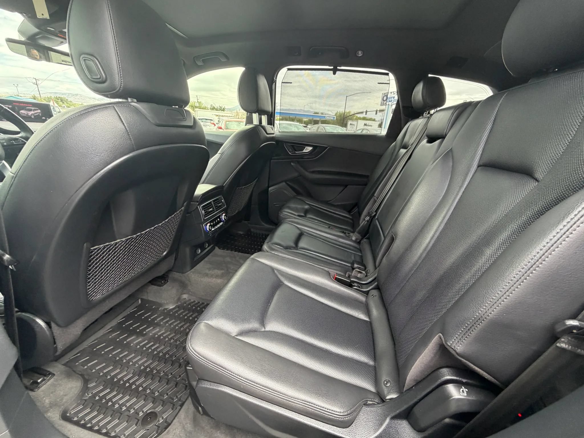 Used 2019 Audi Q7 3.0T Prestige w/ Prestige Package AWD/4WD image 20