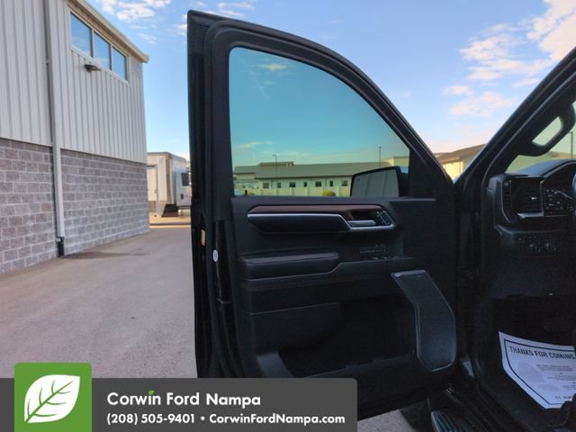Used 2022 Chevrolet Silverado 1500 High Country AWD/4WD image 10