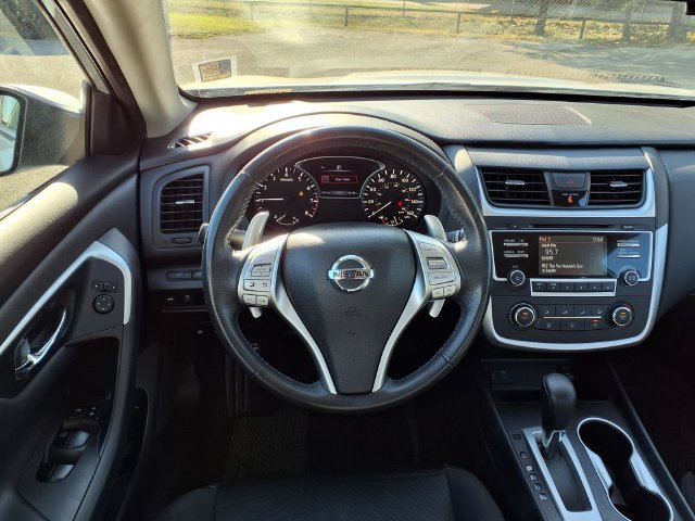 Used 2017 Nissan Altima 2.5 SR FWD image 15