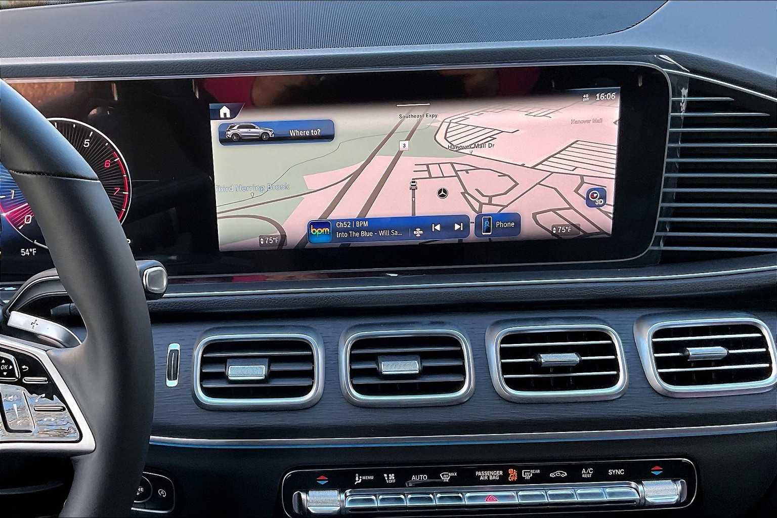 Certified 2025 Mercedes-Benz GLE 450 4MATIC image 9