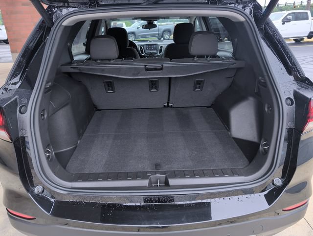Used 2024 Chevrolet Equinox LT w/ LPO, Cargo Package FWD image 21