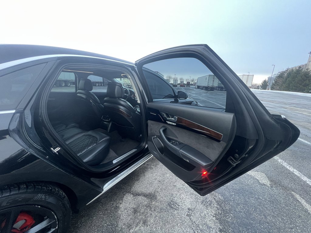 Used 2015 Audi A8 L 4.0T w/ Premium Package image 12
