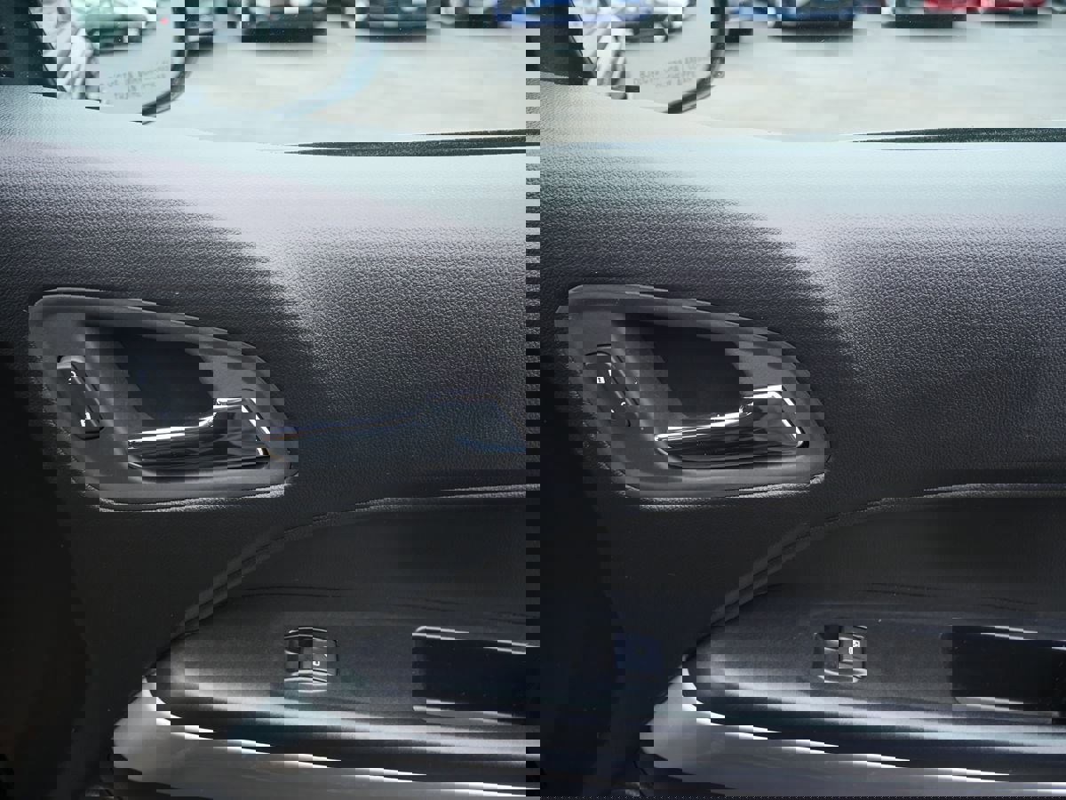 Used 2022 Chevrolet Colorado LT w/ Fleet Safety Package image 26