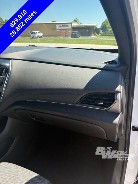 Used 2023 Chevrolet Traverse LT FWD image 31