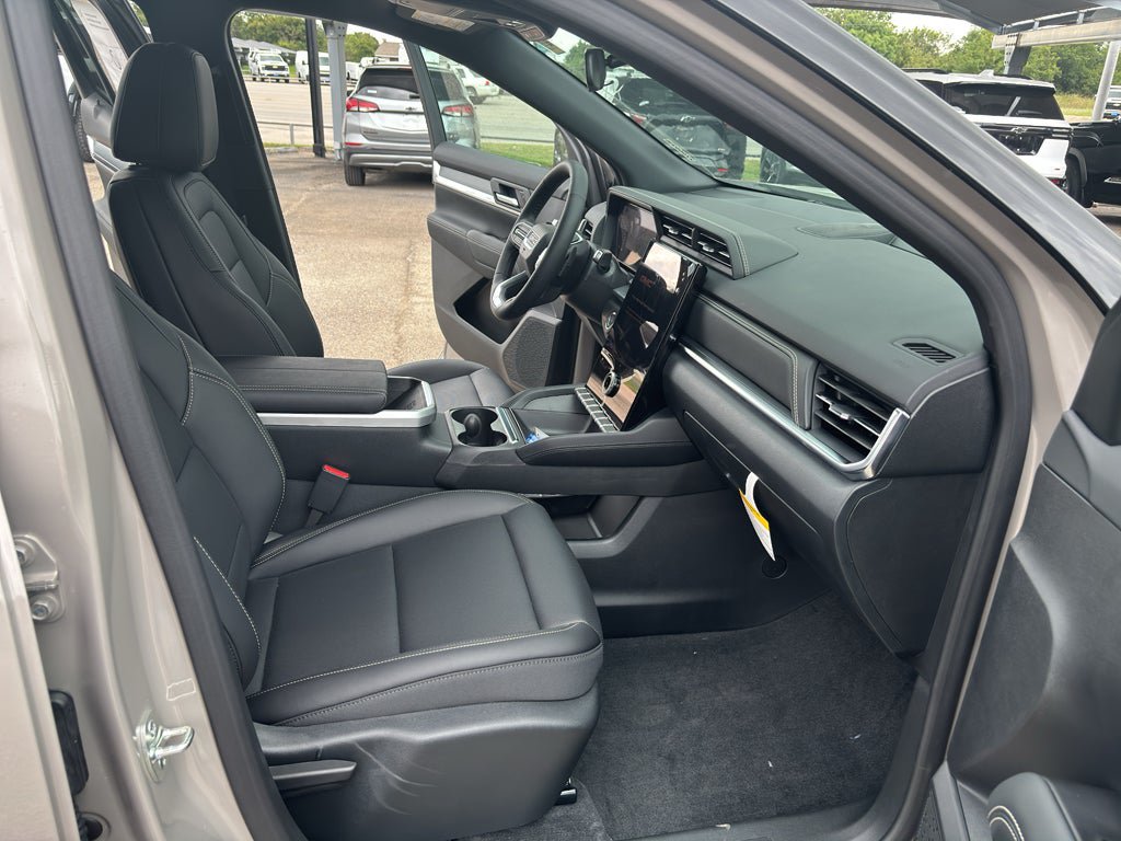 Used 2027 GMC Terrain Elevation w/ Elevation Premium Package FWD image 17