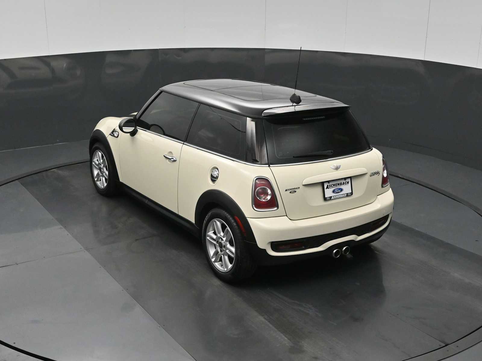 Used 2012 MINI Cooper S image 17