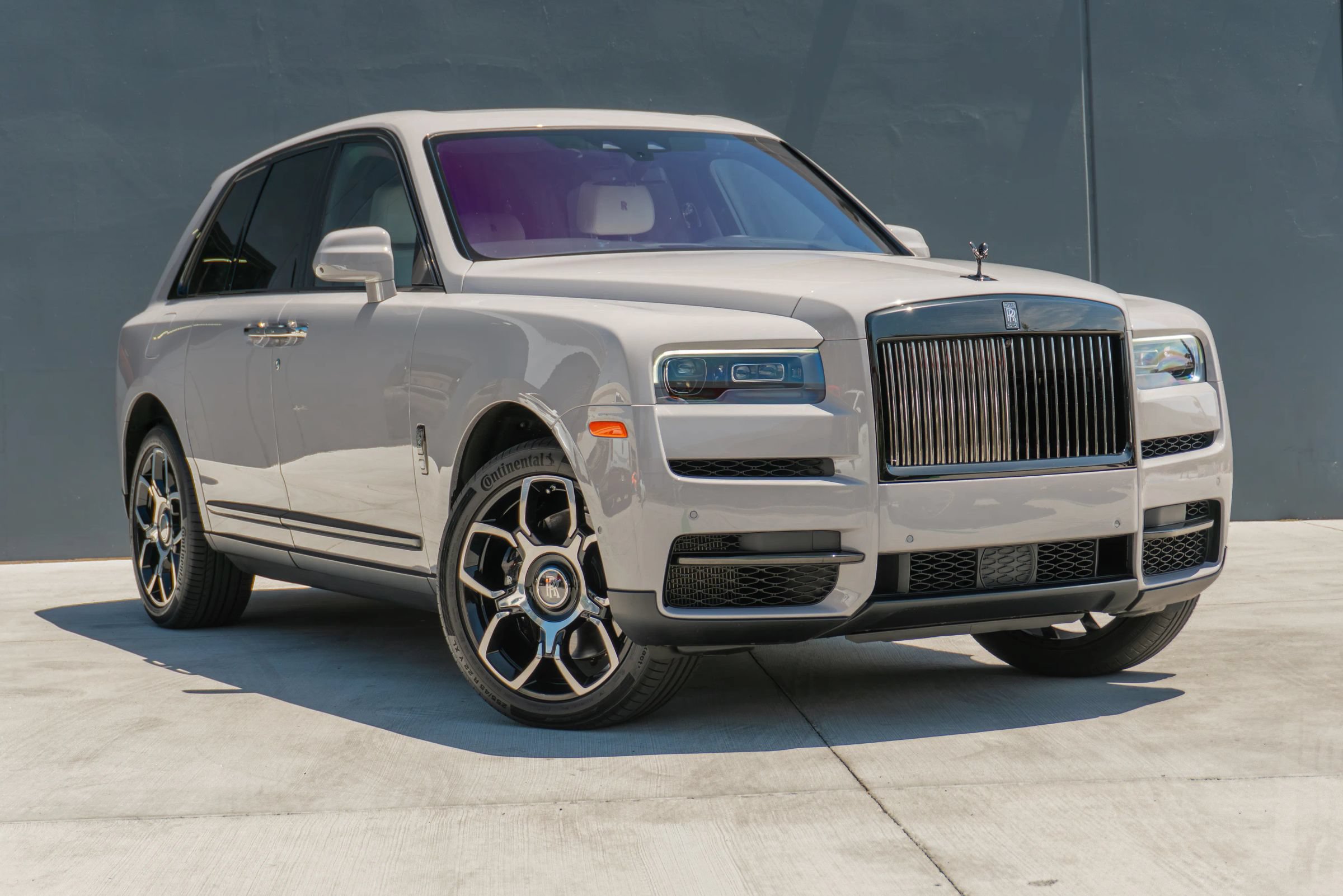Used 2024 Rolls-Royce Cullinan Black Badge AWD/4WD image 5