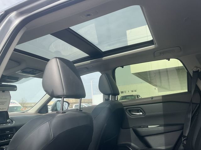 Certified 2023 Nissan Rogue SV w/ SV Premium B Package image 28