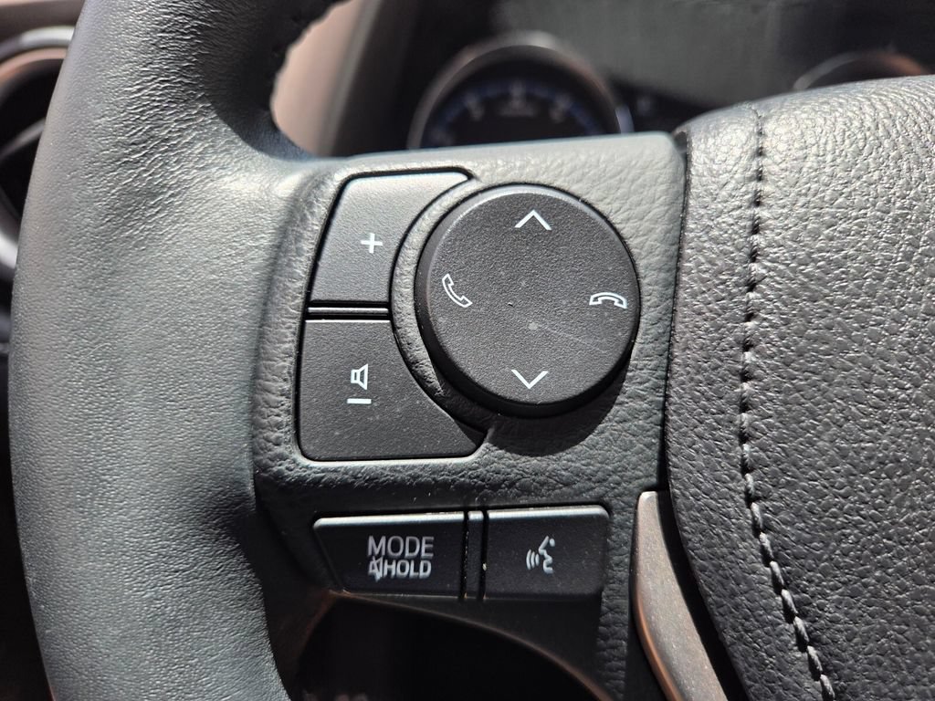 Used 2017 Toyota RAV4 Limited FWD image 22