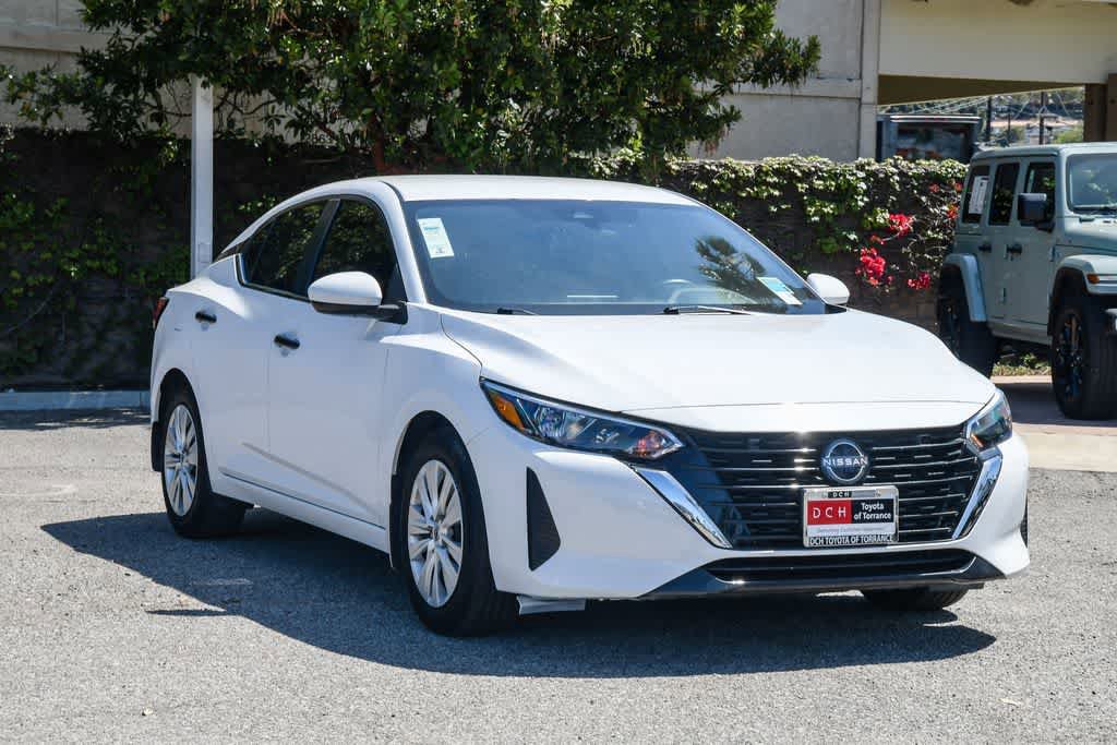 Used 2025 Nissan Sentra S FWD image 3