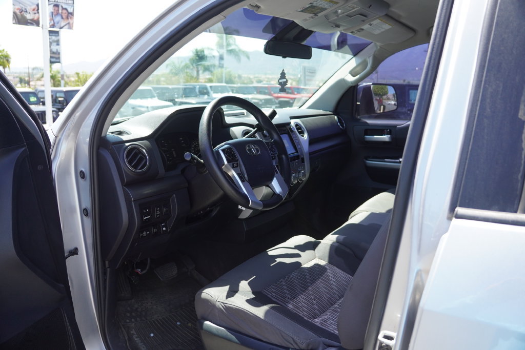 Used 2018 Toyota Tundra SR5 RWD image 8