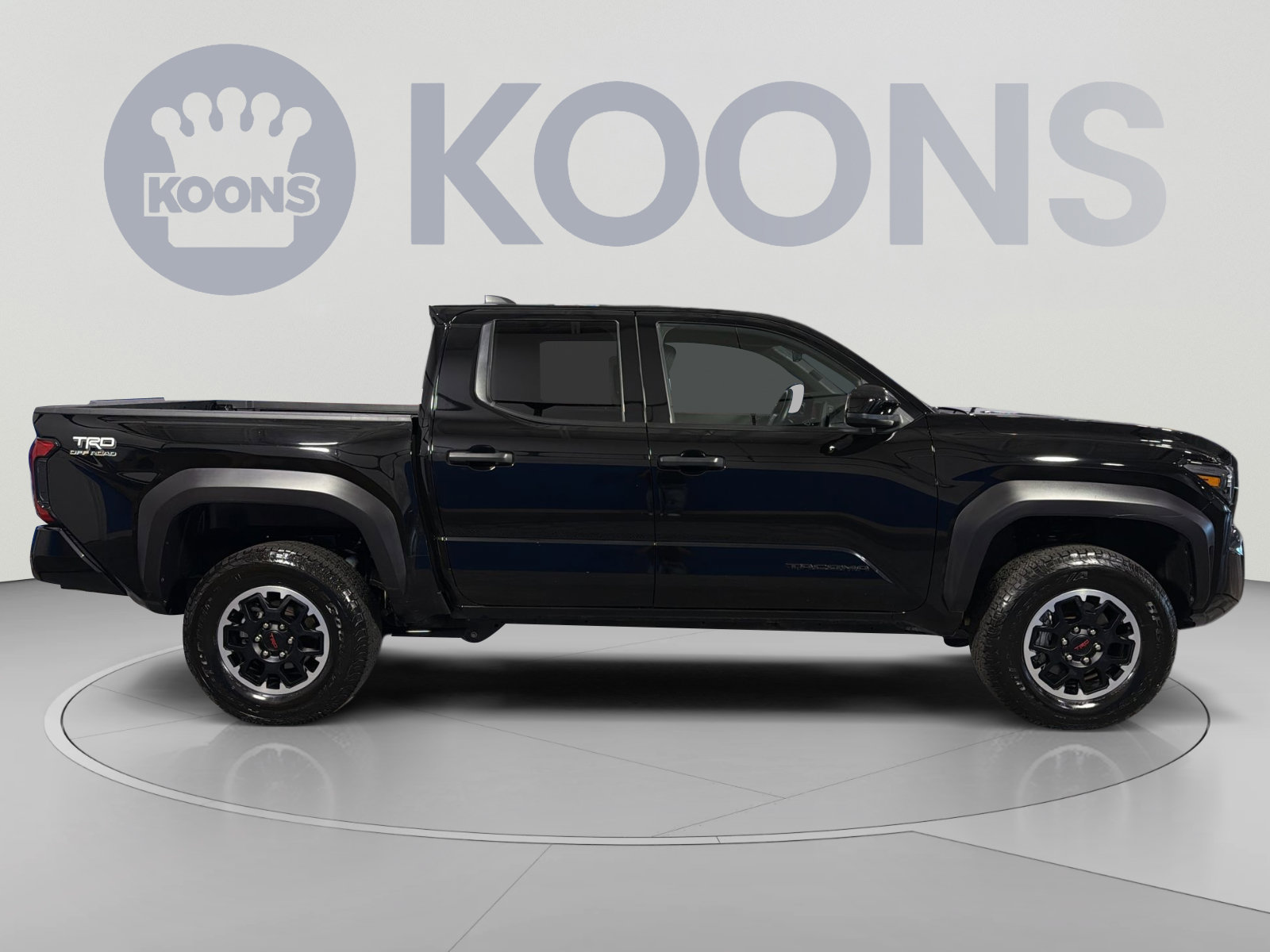 Used 2025 Toyota Tacoma TRD Off-Road AWD/4WD image 8