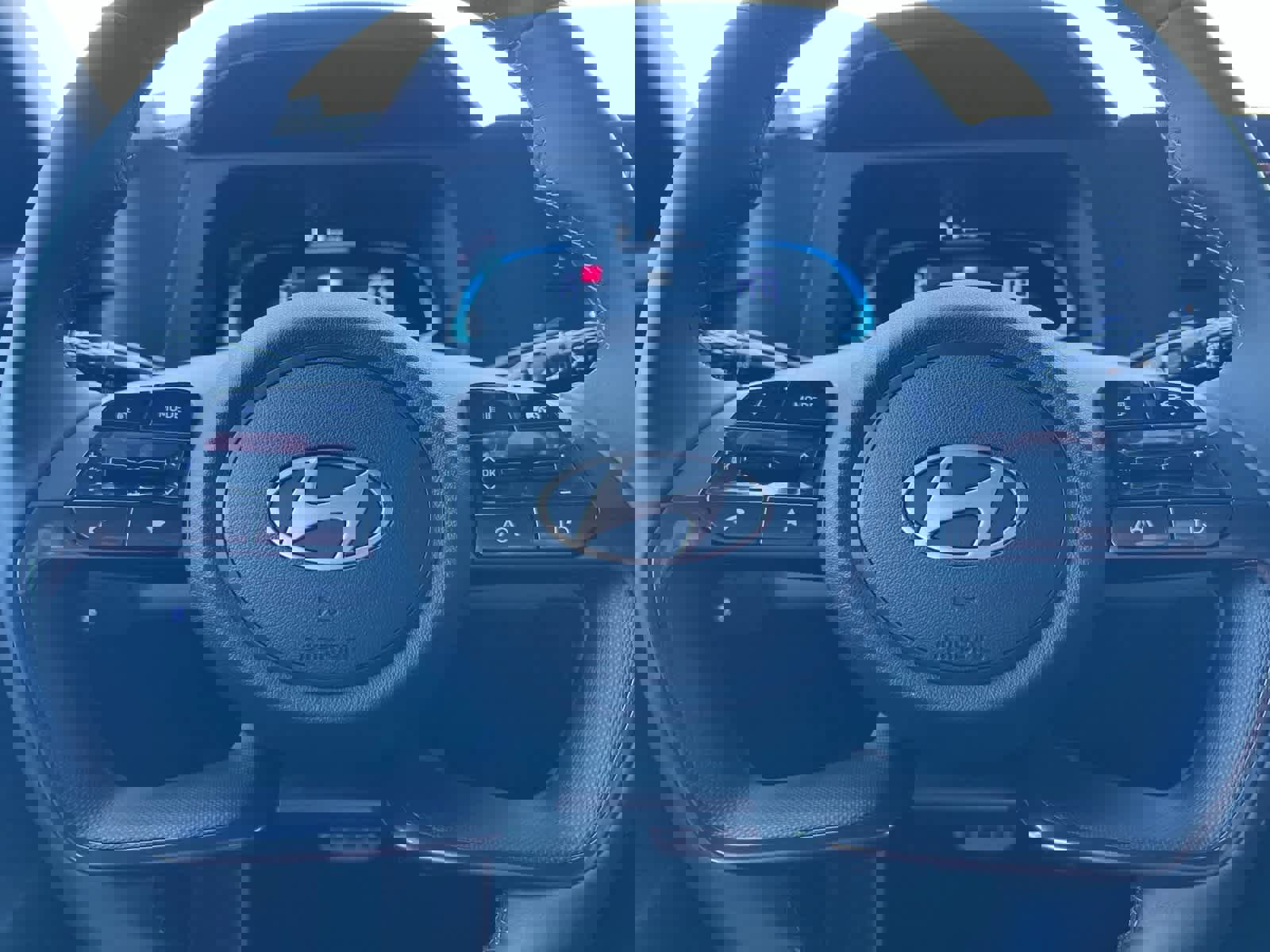 New 2025 Hyundai Elantra Sport image 23