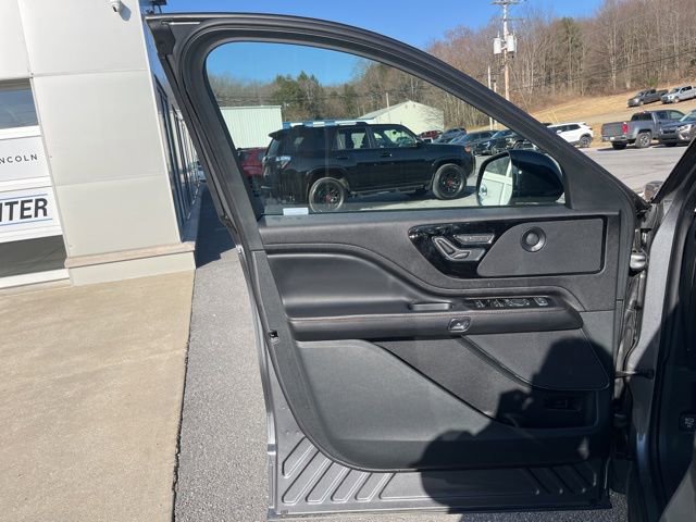 New 2024 Lincoln Aviator Reserve w/ Elements Package Plus AWD/4WD image 36