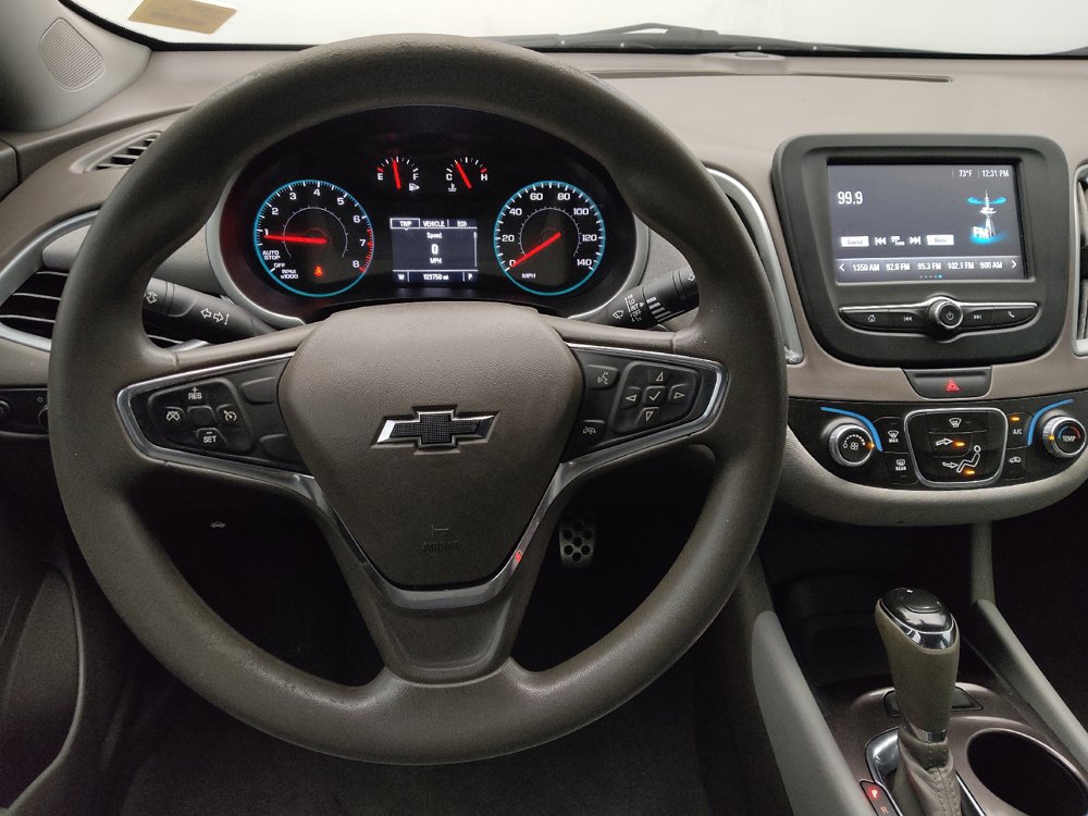 Used 2017 Chevrolet Malibu LS FWD image 22