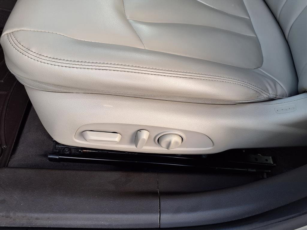 Used 2019 Buick LaCrosse Preferred image 23